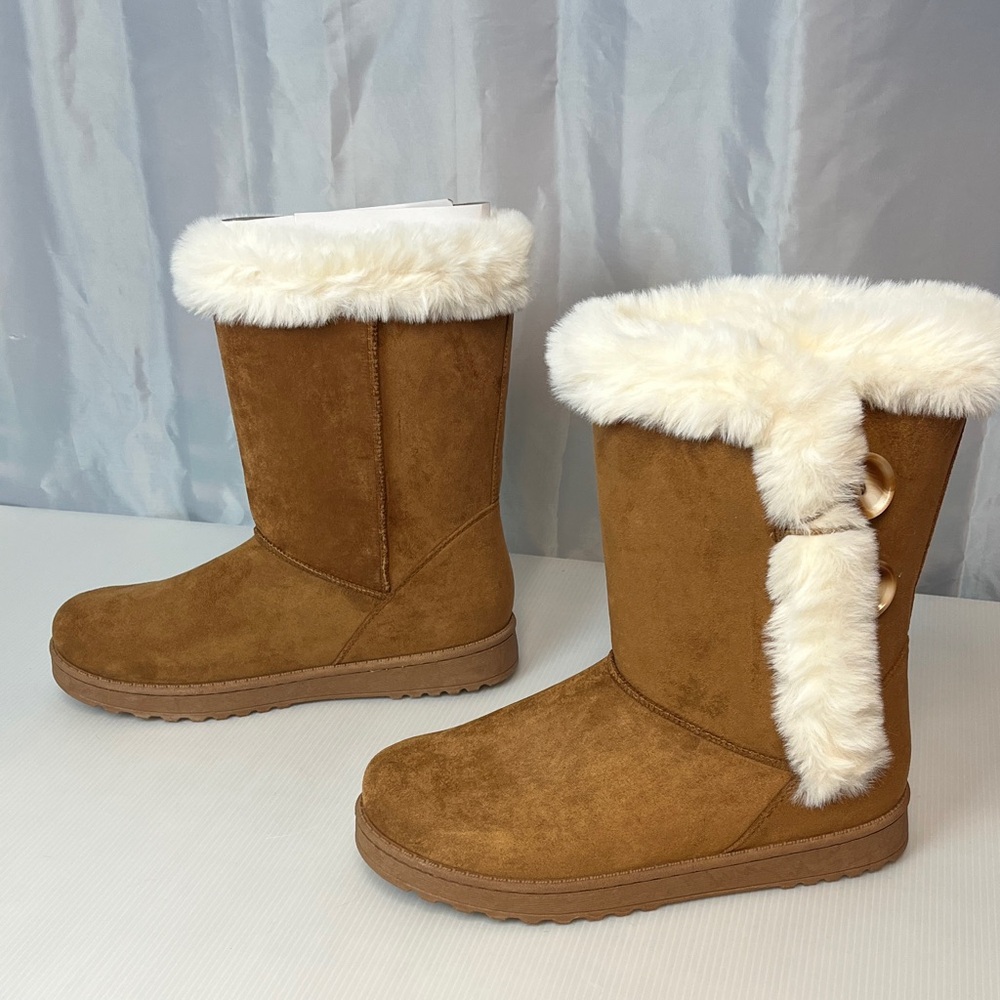 Cozy Tan Boots with Faux Fur Lining  v2255 - Picture 2 of 6
